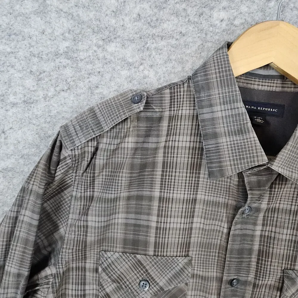 Banana Republic Men's Shirt Size M (15-15 1/2) Brown Plaid Button Up Two Pockets